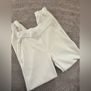 Lululemon High Rise Softstreme Pants Joggers Size 4 Opal White Athlesiure Gym